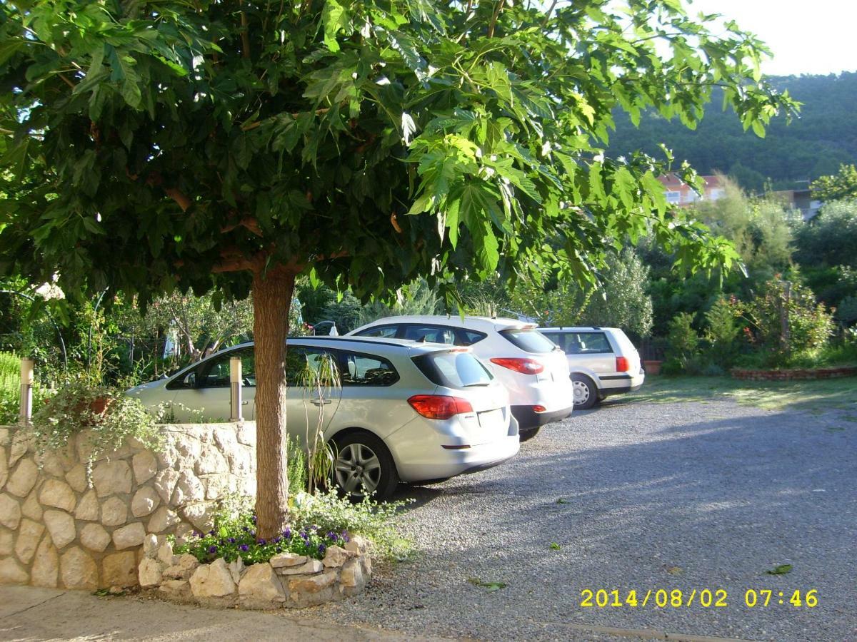 ראב Apartments Bosiljka מראה חיצוני תמונה